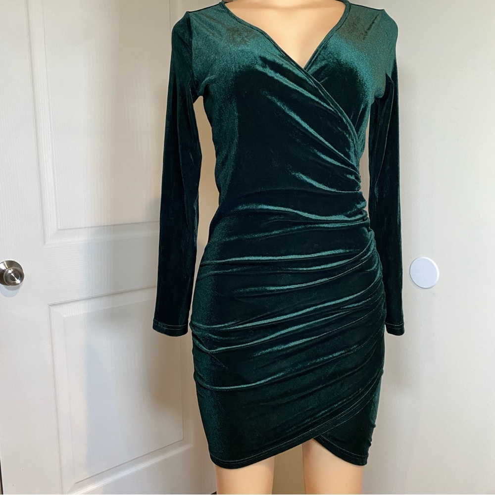 Guberry velvet party ruched dress emerald green Small Y2K stretch